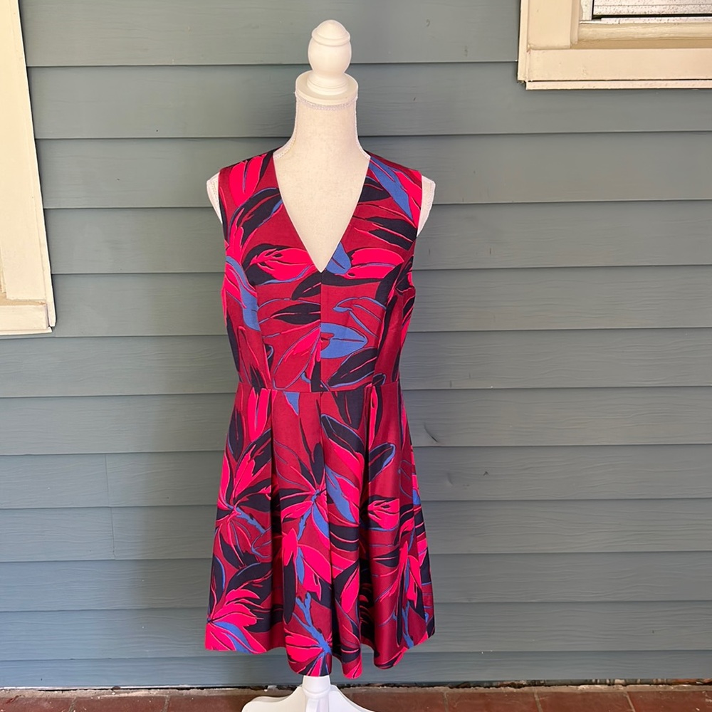Draper James V-Neck Pleated A-Line Cocktail Dress Size 10